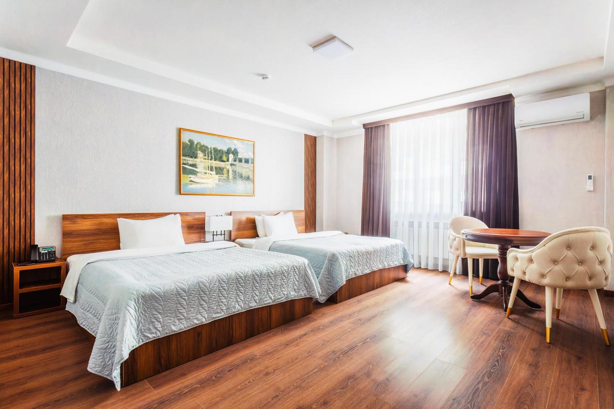 Rich Park Hotel Tasjkent Eksteriør billede